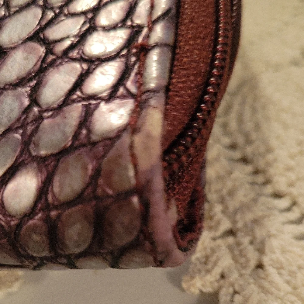 Elegant Crocodile Embossed Clutch